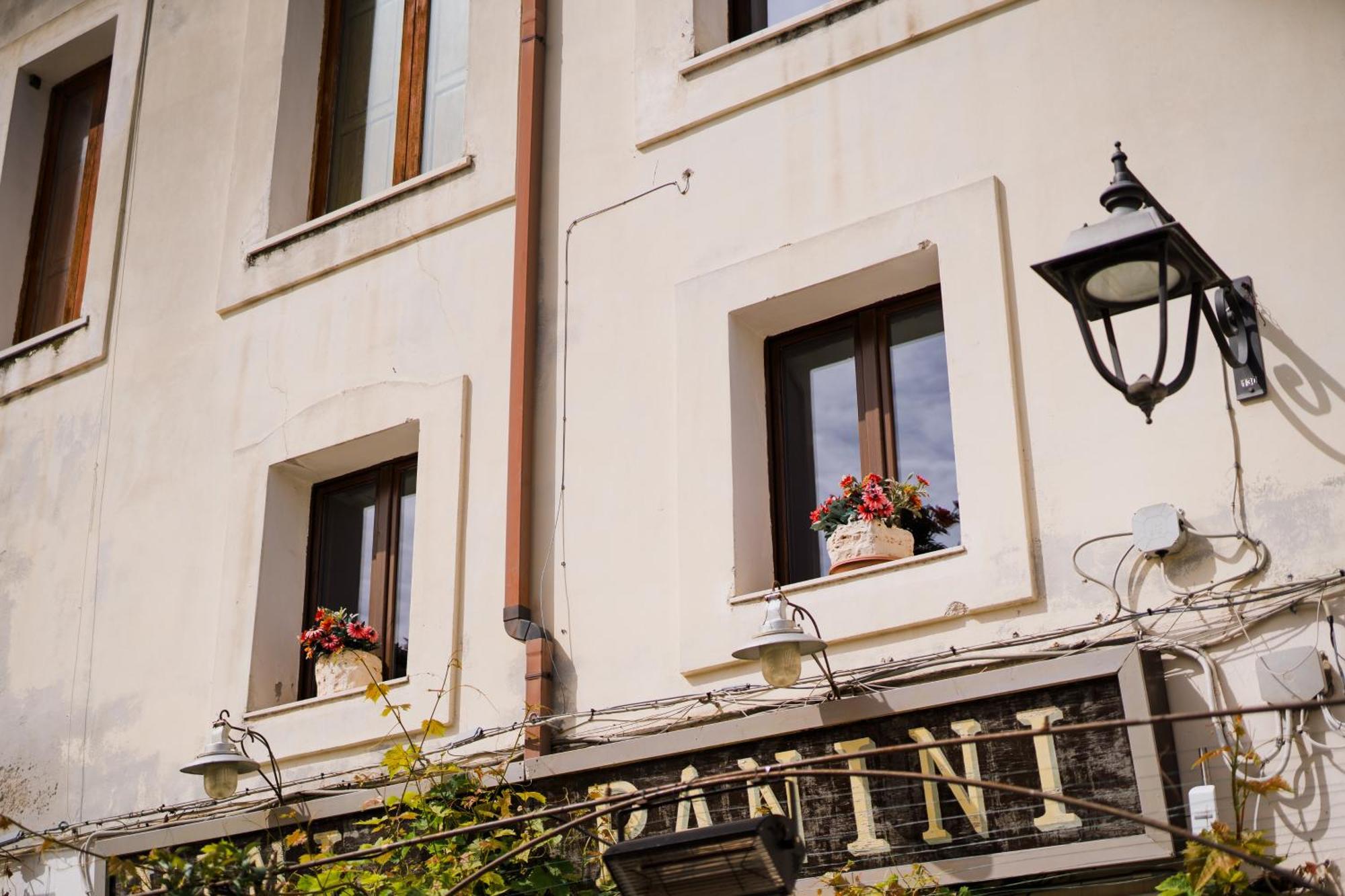 Dimora Nel Cuore Del Centro Storico Di Monopoli Exterior foto